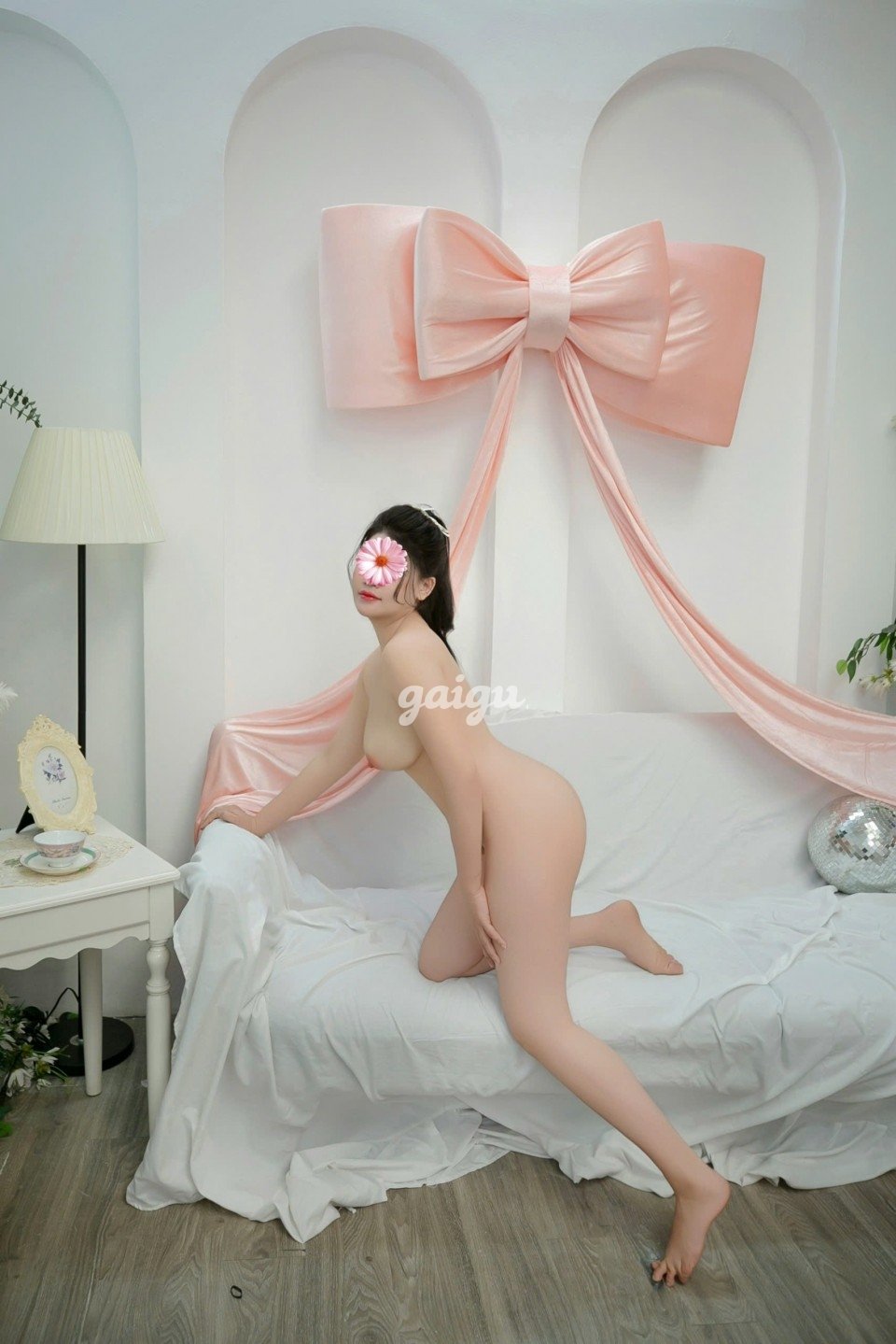 LAN ANH – VÚ SIÊU TO BƯỚM NON BODY NGON SERVICES CHẤT MÔI MÁNG 69, LÀM TÌNH PHÊ PHA