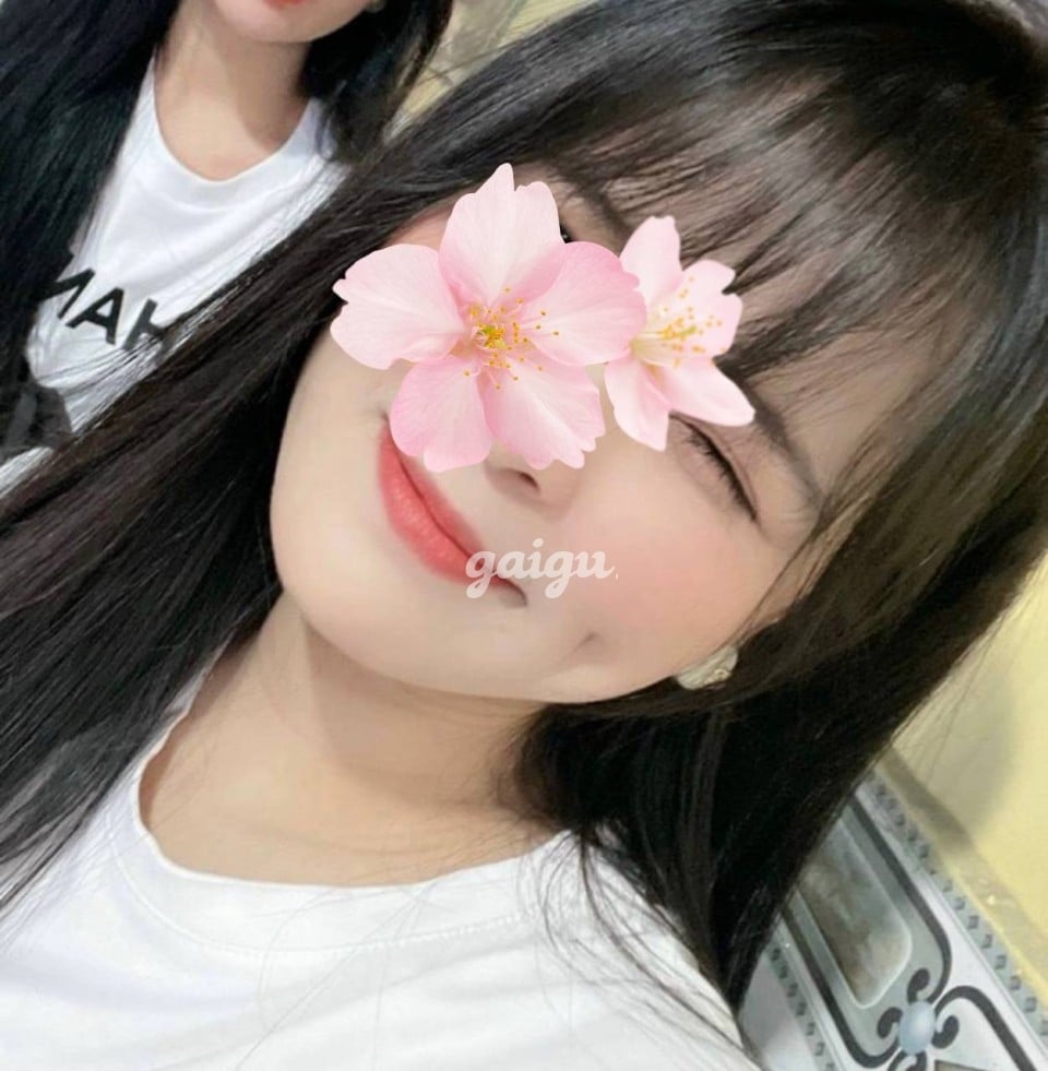 ❤️ KHÁNH LINH ❤️ Thiếu nữ Sexy – Dáng xinh Ngực đẹp