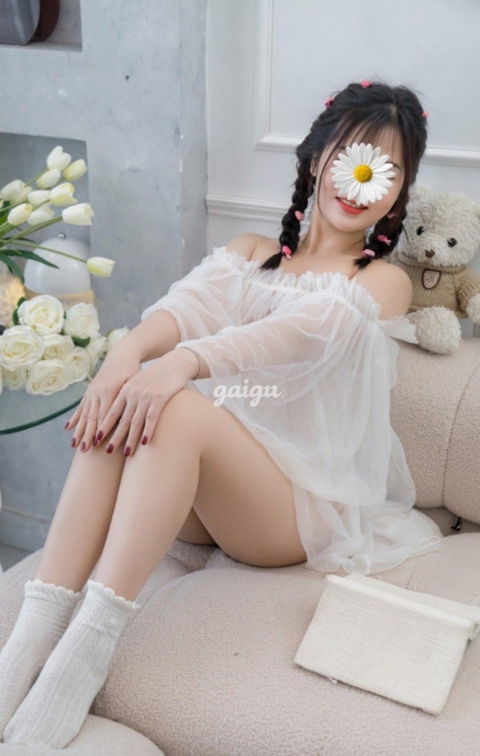 Phương Anh_ Gái dâm chiều khách, body gợi cảm
